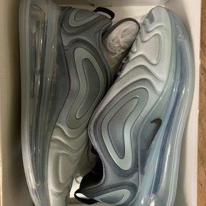 Nike Air Max 720 Cool Grey NEW